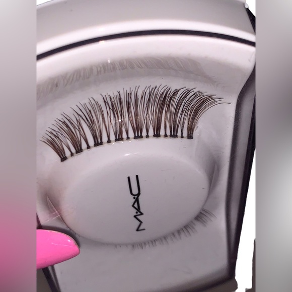 NIB MAC eyelashes natural look No 36 lot of 2 - Picture 7 of 9